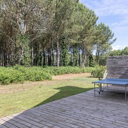 Maison Traditionnelle En Bois *