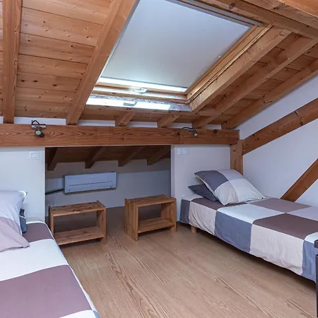 Villa Maison Traditionnelle En Bois